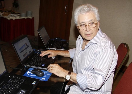 Aguinaldo Silva vai ao lançamento do site Aguinaldo Silva Digital, na Barra (8/11/10)