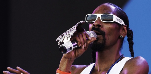 O rapper norte-americano Snoop Dogg durante apresentação no festival Glastonbury, na Inglaterra (25/06/2010)