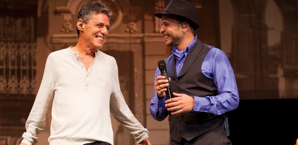 Chicho Buarque participa da gravação do DVD ao vivo de Diogo Nogueira, Sou Eu, no Vivo Rio, no Rio de Janeiro (23/07/2010)