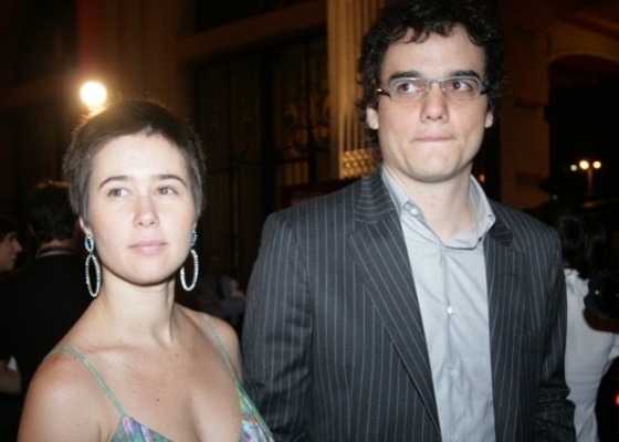 Wagner Moura e Sandra Delgado em cerimnia do Prmio Bravo, em So Paulo (27/10/2008)