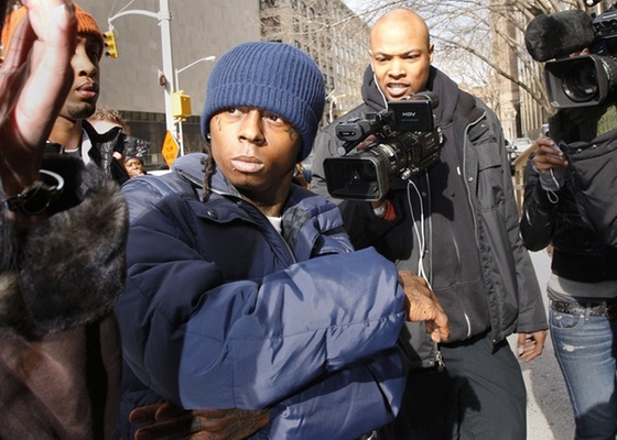 O rapper Lil'Wayne chega a um tribunal de Nova York (9/2/2010)