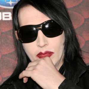 O cantor Marilyn Manson no tapete vermelho do Scream Awards em Los Angeles (18/10/2008) - Brainpix