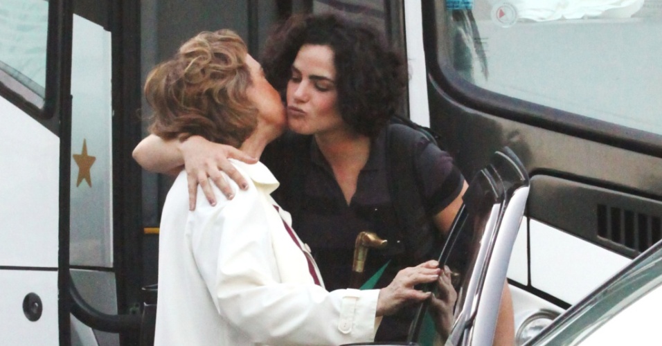 Eva Wilma e Ana Paula Arósio durante gravação da série 