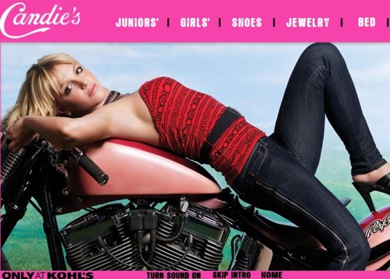 A cantora Britney Spears estrela campanha da marca Candie's