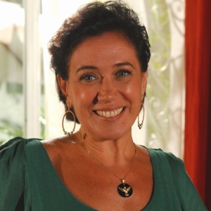 Lilia Cabral como Tereza, na novela Viver a Vida 