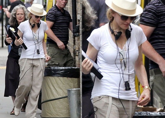 A cantora Madonna é fotografada no set de filmagem de "WE" em Londres (20/7/10) - Brainpix