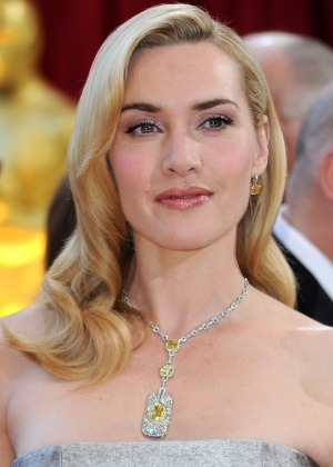 A atriz Kate Winslet participa de premiação em Los Angeles (7/3/2010) 