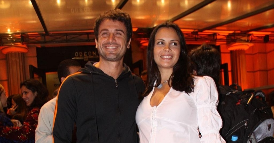 Eriberto Leão e Andréa Leal vão à pré-estreia do filme 