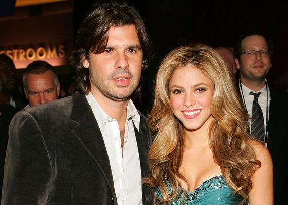 Shakira e Antonio de la Rua em evento beneficente da fundao da cantora, Ps Descalos, em Las Vegas (6/11/2007)
