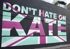 Frase "Não odeiem Kate" é pintada em muro em Londres; veja foto - Warren Allott/AFP