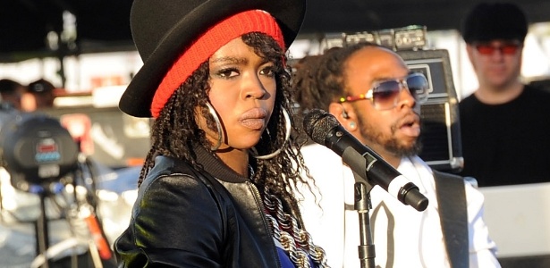 A cantora Lauryn Hill se apresenta no primeiro dia do Coachella em Indio, Califórnia (15/4/2011)