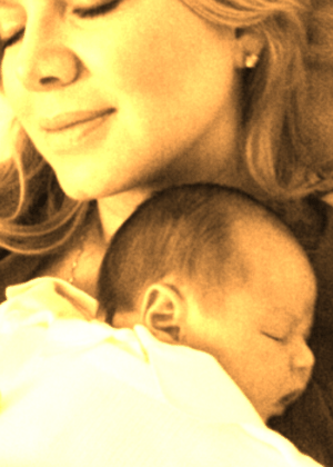 Eliana posta foto do filho recém-nascido em seu blog oficial (14/8/2011)