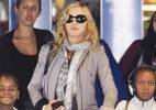 Madonna desembarca em Londres ao lado dos quatro filhos - Brainpix