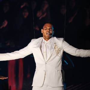 O cantor Chris Brown durante show no MTV Video Music Awards 2011 (28/08/2011) - Reuters