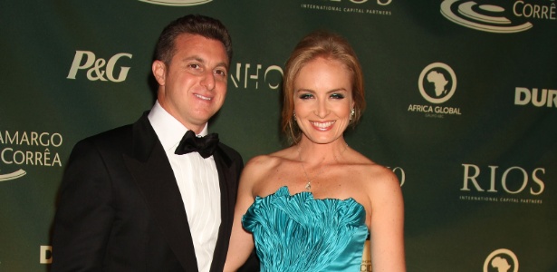 Luciano Huck e Angélica em noite de gala promovida pelo Brazil Foundation, entidade filantrópica que arrecada recursos nos EUA para projetos sociais no Brasil (19/9/2011)