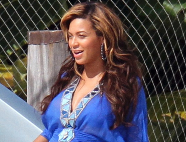Beyoncé vende cabana na praia por 75 por cento a menos do preço que pagou (13/11/11)