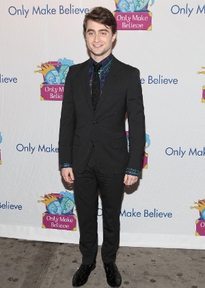 O ator Daniel Radcliffe participa do jantar anual "Make Believe" em Nova York (14/11/11)