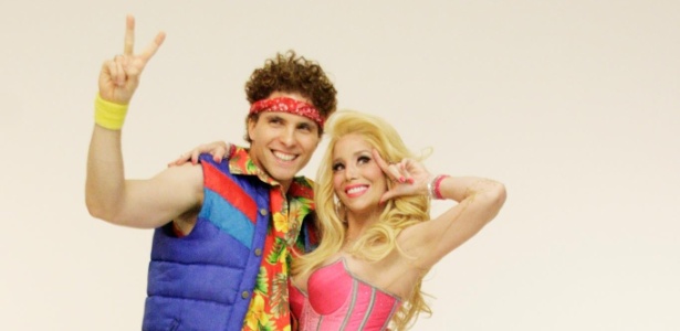 Thiago Fragoso e Dani Winits vestem figurino dos personagens Sonny Malone e Kira, do musical "Xanadu" (dezembro/2011)