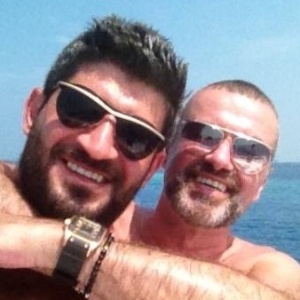 George Michael e o namorado, Fadi Fawaz, em férias na Austrália (5/2/12)