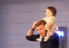 David Beckham comemora aniversário do filho em boliche ao lado de toda família - Grosby Group