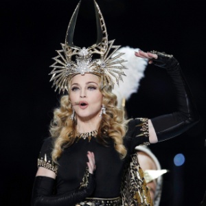 Madonna se apresenta durante show no intervalo do Super Bowl (5/2/12) - Timothy A. Clary