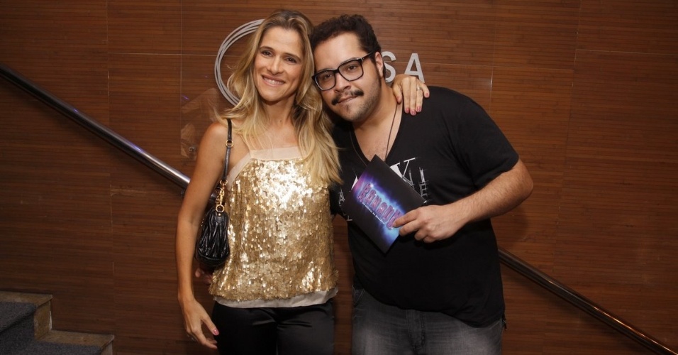 Ingrid Guimarães e Tiago Abravanel prestigiam "Xanadu" no teatro Oi Casa Grande, zona sul do Rio (17/1/12)