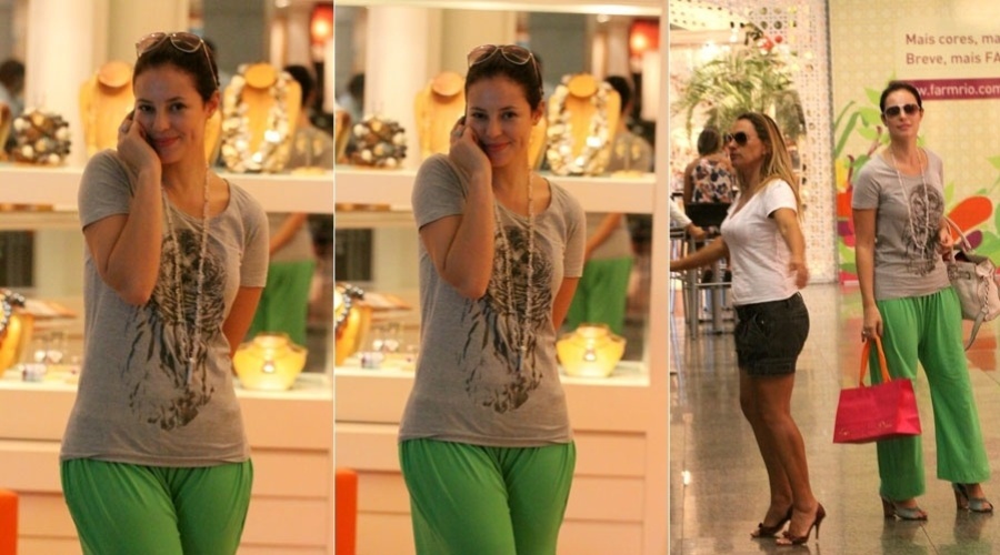 Paola Oliveira passeia em shopping da zona oeste do Rio (15/2/2012)