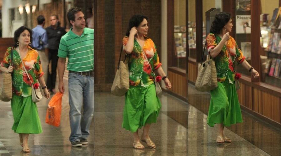 Regina Duarte passeia em shopping da zona oeste do Rio (23/2/2012)