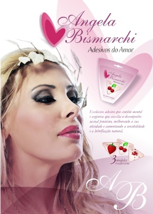 Ângela Bismarchi lança tapa-sexo do amor (20/3/2012)