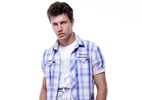 Aprenda a usar camisas de mangas curtas no verão - Divulgação