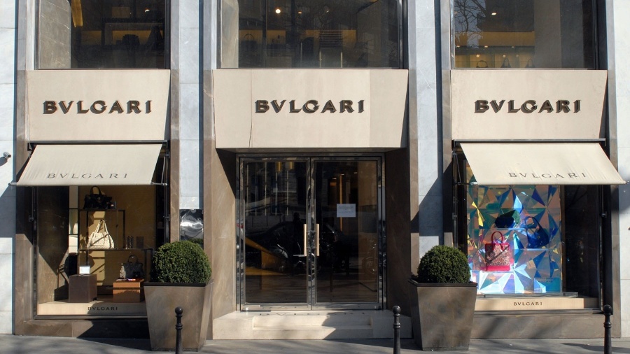 Fachada de uma das lojas da joalheria italiana Bulgari, em Paris - Dylan Calves/AFP