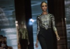 Opulência e sensualidade dão o tom na abertura da Semana de Moda de Milão - AFP