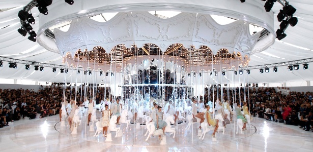 Apresentação da Coleção 2012 da Louis Vuitton em Paris - Benoit Tessier/Reuters