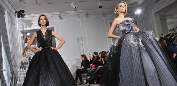 Modelos apresentam coleção de verão 2012 da Dior na semana da Alta Costura de Paris (23/01/2012) - Getty Images