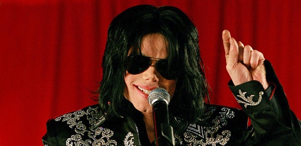 Michael Jackson anuncia temporada de shows na Arena O2, em Londres (05/03/2009) - AFP