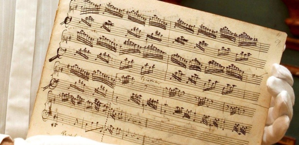 As duas composições de Mozart estão na Fundação Internacional Mozarteum (02/08/2009)