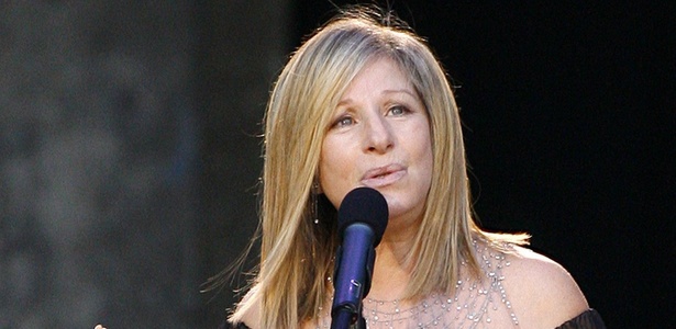 Barbra Streisand durante show em Berlim, Alemanha (22/04/2008)