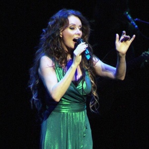 A soprano inglesa Sarah Brightman, durante apresentação em São Paulo em 2009; ela levantou suspeitas de que poderá cantar no espaço - Almir Martins/AgNews