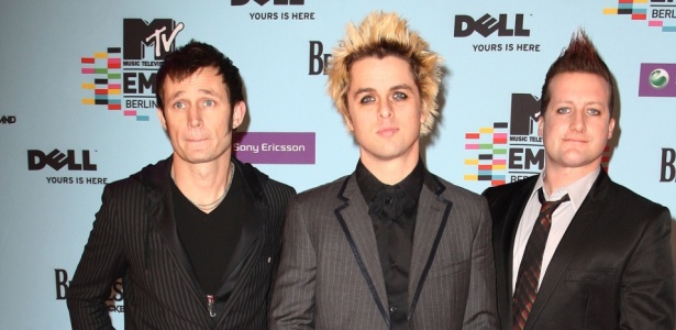 Mike Dirnt, Billie Joe Armstrong e Tre Cool do Green Day chegam ao MTV Europe Music Awards 2009 - Getty Images