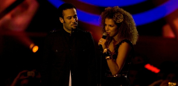 Ben Harper e Vanessa da Mata na premiação da MTV Video Music Brasil no Credicard Hall, em SP (2/10/2008) - Mastrangelo Reino/Folha Imagem