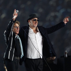 Roger Daltrey e Pete Townshend, do The Who, durante apresentação da banda em 2010 - Reuters/Brian Snyder
