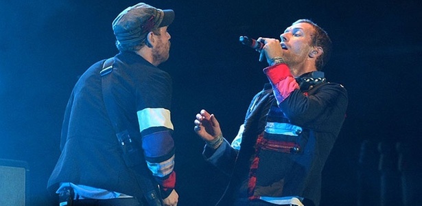 Jonny Buckland e Chris Martin durante show do Coldplay na Praa da Apoteose, no Rio de Janeiro (28/02/2010)