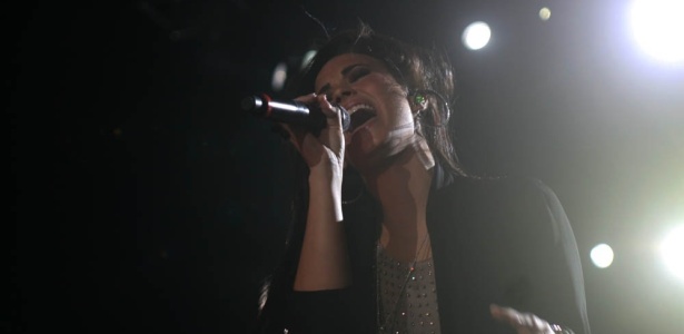 A cantora norte-americana Demi Lovato em show no HSBC Arena, no Rio de Janeiro (27/05/2010) - Fernando Rabelo/UOL