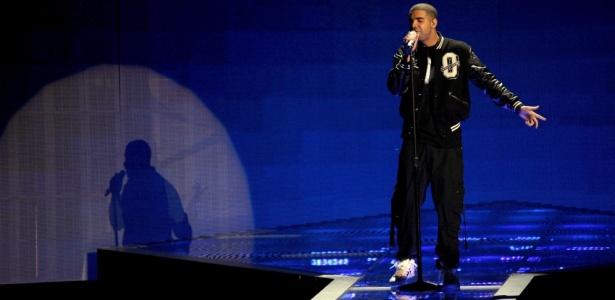 Drake durante apresentação no BET Awards, no Shrine Auditorium, em Los Angeles (27/06/2010) - Getty Images