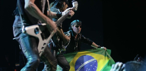 Scorpions faz show em São Paulo, parte da turnê de despedida depois de 40 anos de palco (18/09/2010) - Alex Almeida/UOL