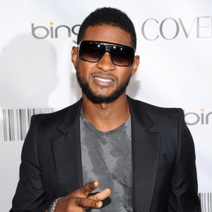 Usher em evento beneficente em Nova York