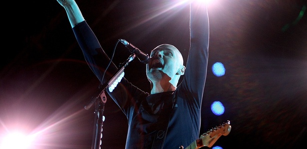 Billy Corgan se apresenta com o Smashing Pumpkins no Festival Planeta Terra, em São Paulo (20/11/2010) - Rodrigo Paiva/UOL