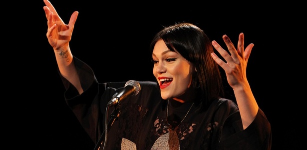 Jessie J durante apresentação na Biz Session para promover seu single "Do it Like a Dude", em London (29/09/2010) - Getty Images