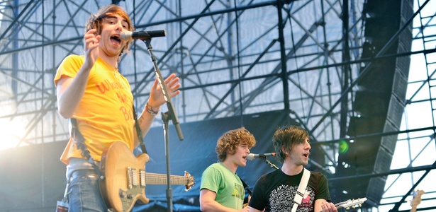 Banda norte-americana All Time Low se apresenta em festival em Cleveland, nos Estados Unidos (12/05/2009) - Getty Images