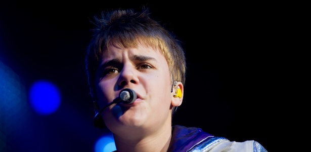 Canadense Justin Bieber canta em show realizado em Londres, na O2 Arena, na Inglaterra (14/03/2011)